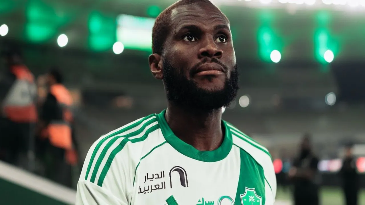 رغم العروض الأوروبية تطور جديد بمستقبل فرانك كيسي مع الأهلي